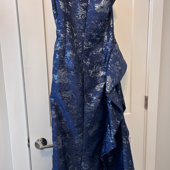 Mother of Bride or Groom dress-navy with silver metallic threading - Picture 5 of 11